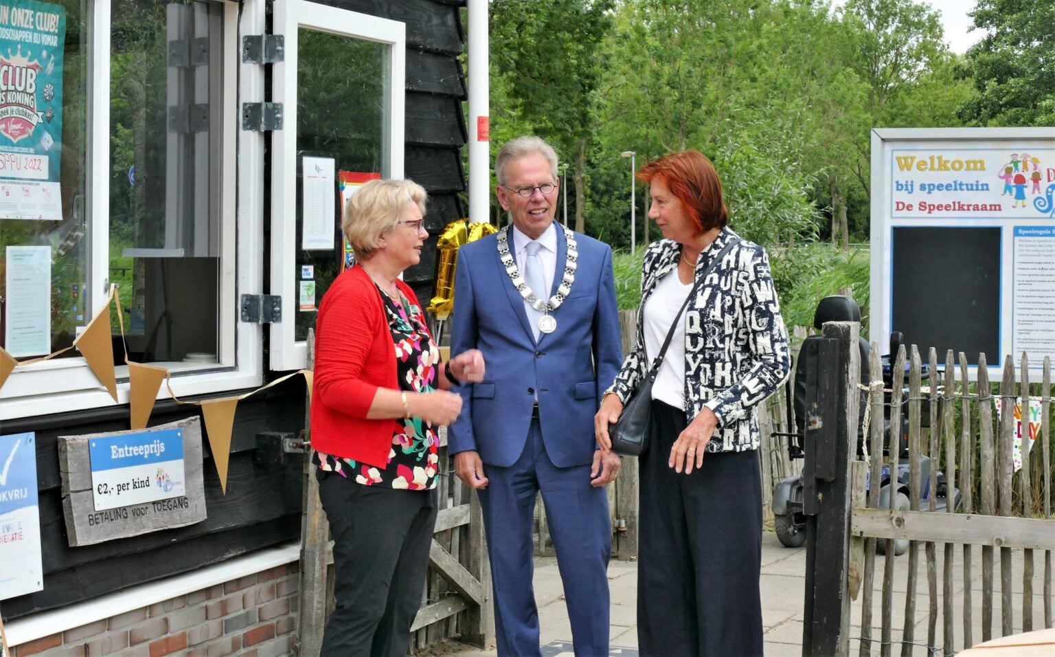 Piet-Jonker-weidevenner.nl-speelkraam-tien-jaar-burg-echtpaar