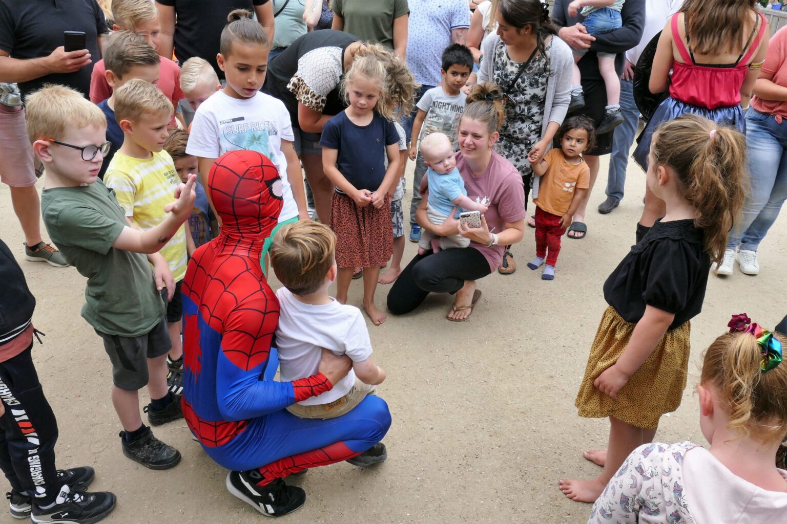 Piet-Jonker-weidevenner.nl-speelkraam-tien-jaar-spiderm-en-kinderen