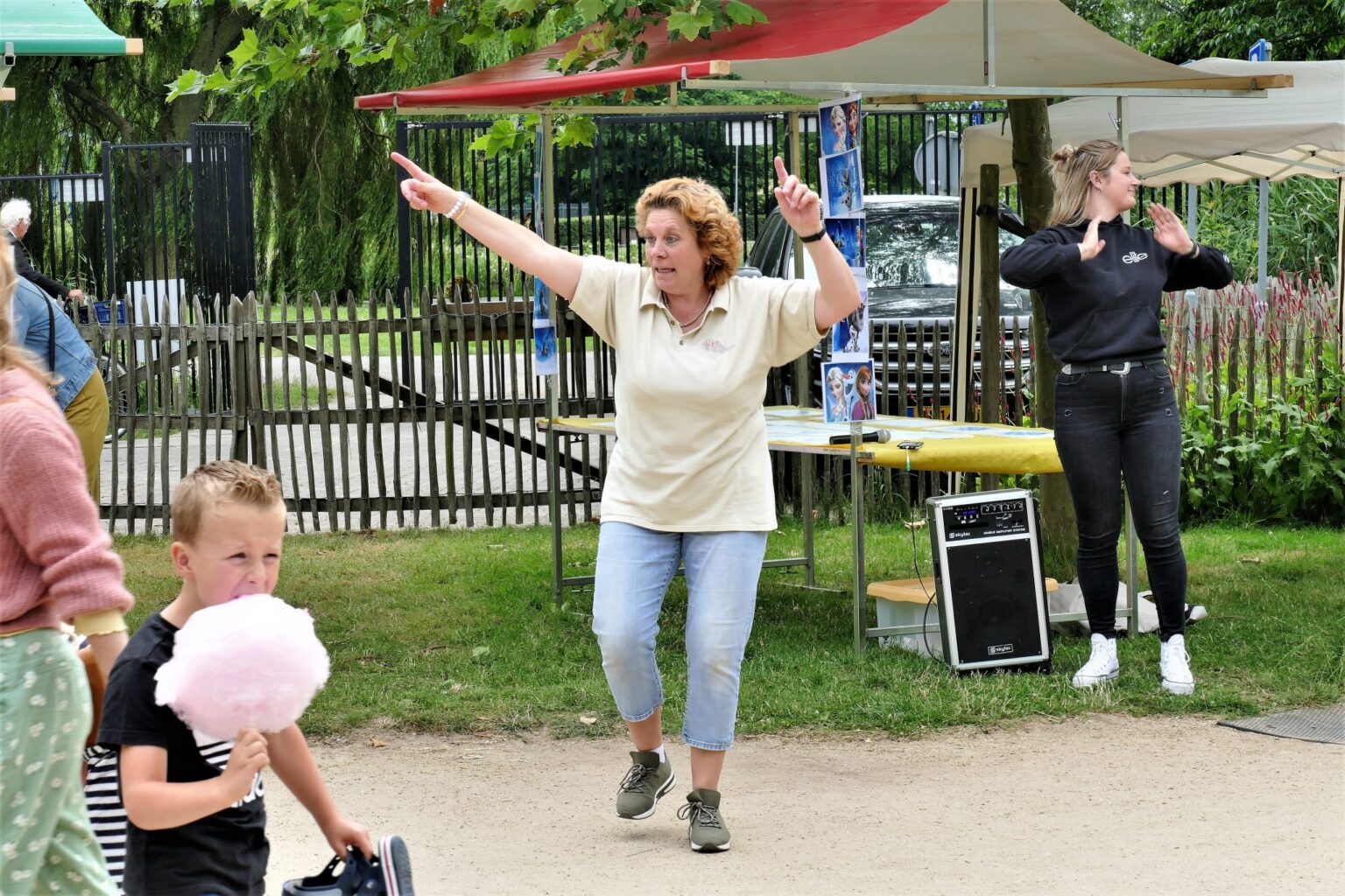 bestuurslid-Kathleen-Piet-Jonker-weidevenner.nl-speelkraam-tien-jaar-47