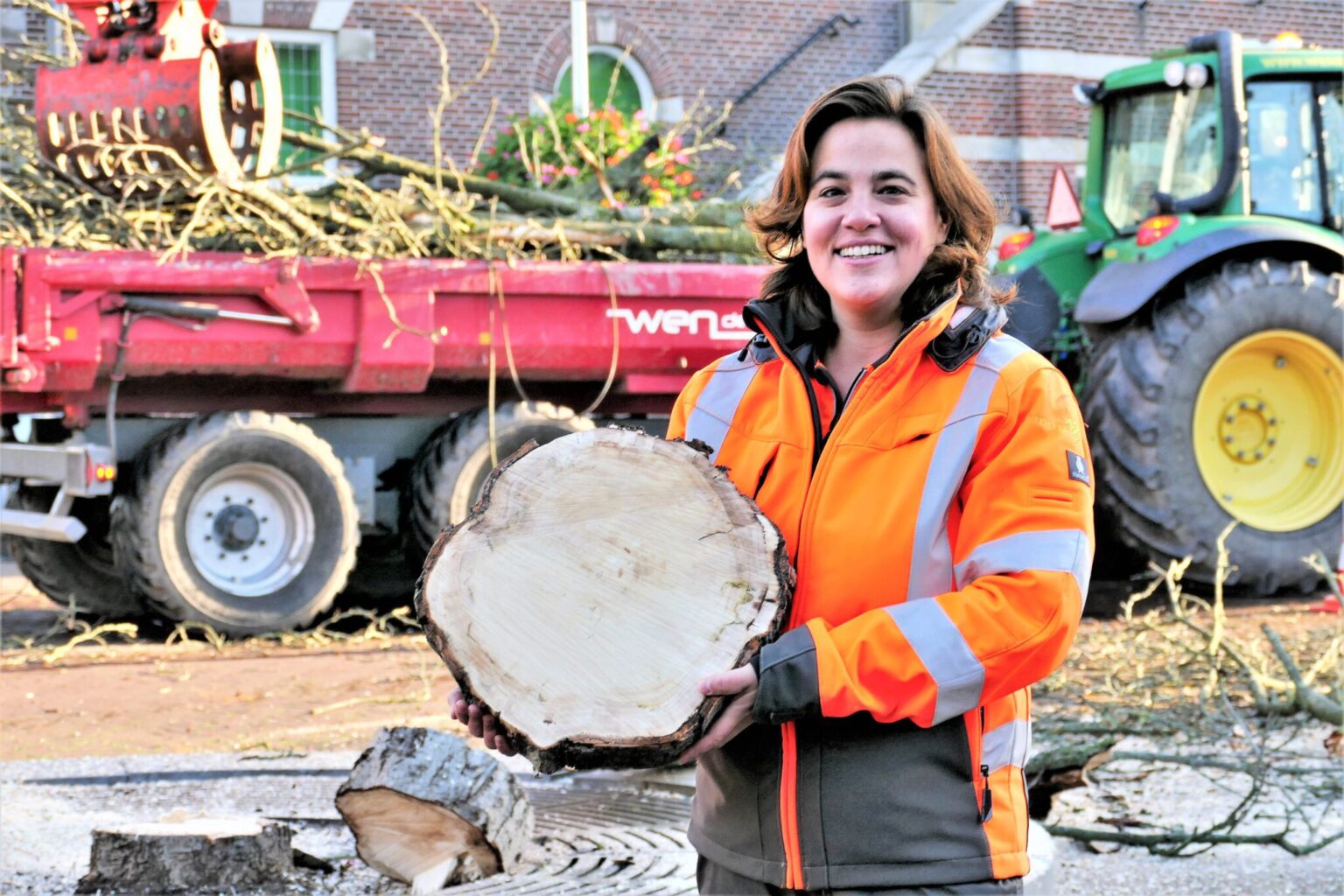 Eveline-Tijmstra-kastanje-Kaasmarkt