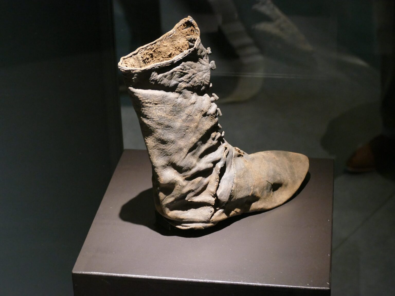 Piet-Jonker-weidevenner-museum-laars-tent