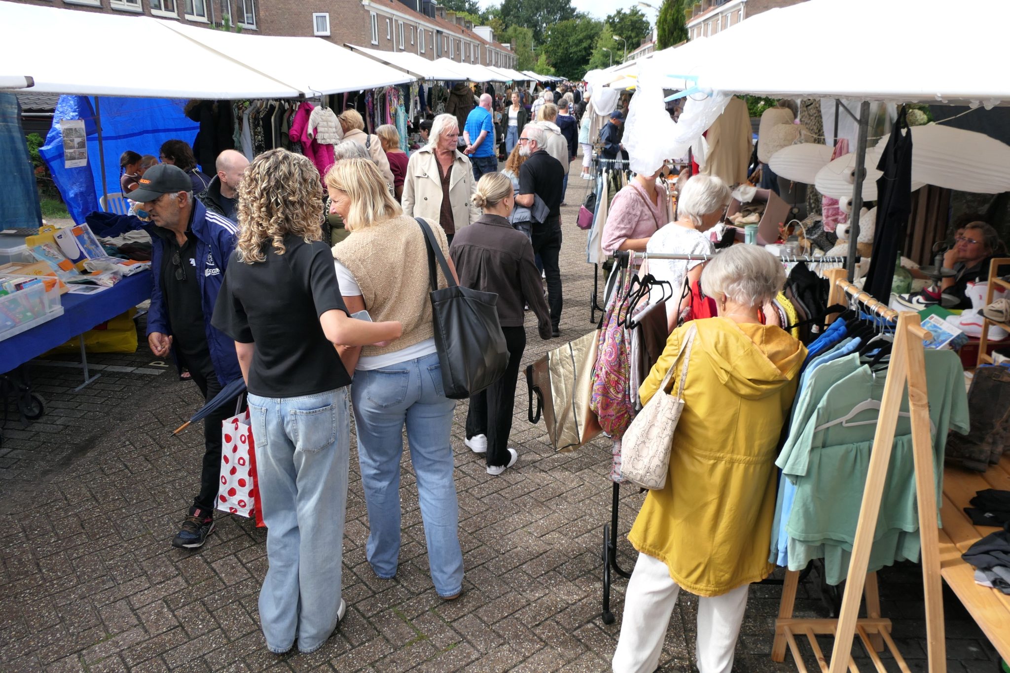 4vPiet-Jonker-weidevenner.nl-Rommelmarkt-26-15